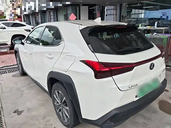 Lexus UX New Energy 2023