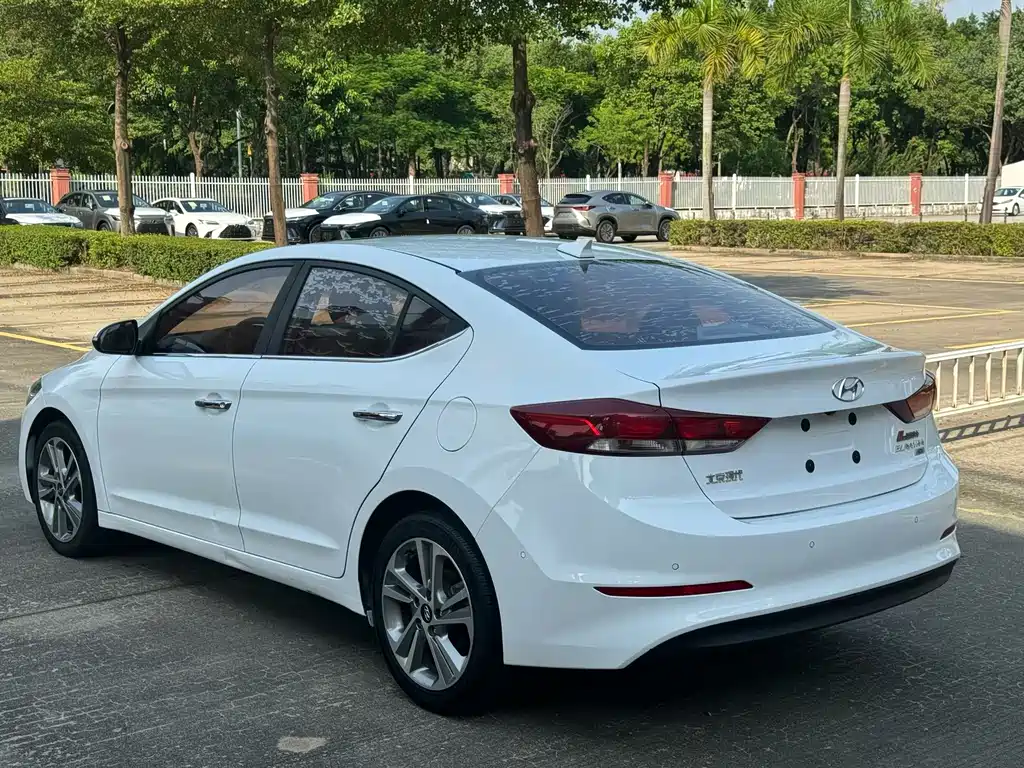 Hyundai Celesta 2018 — фото 3