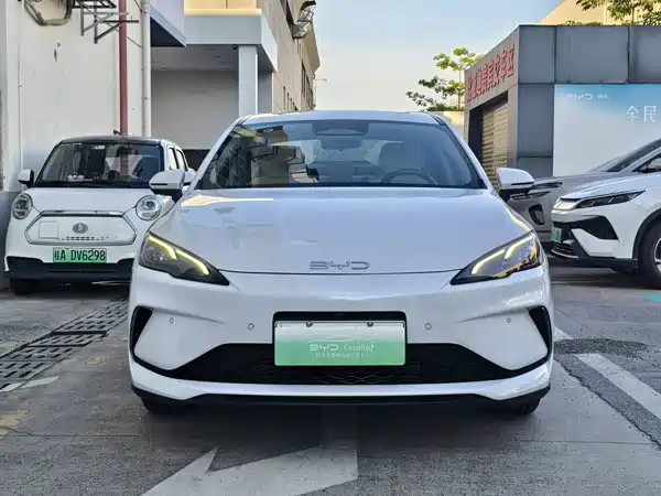 BYD Seal 05 DM-i 2025