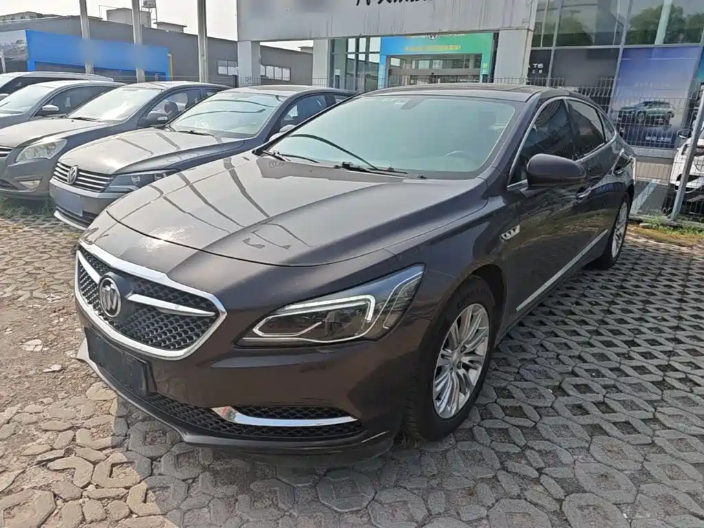 Buick LaCrosse 2018 — фото 2