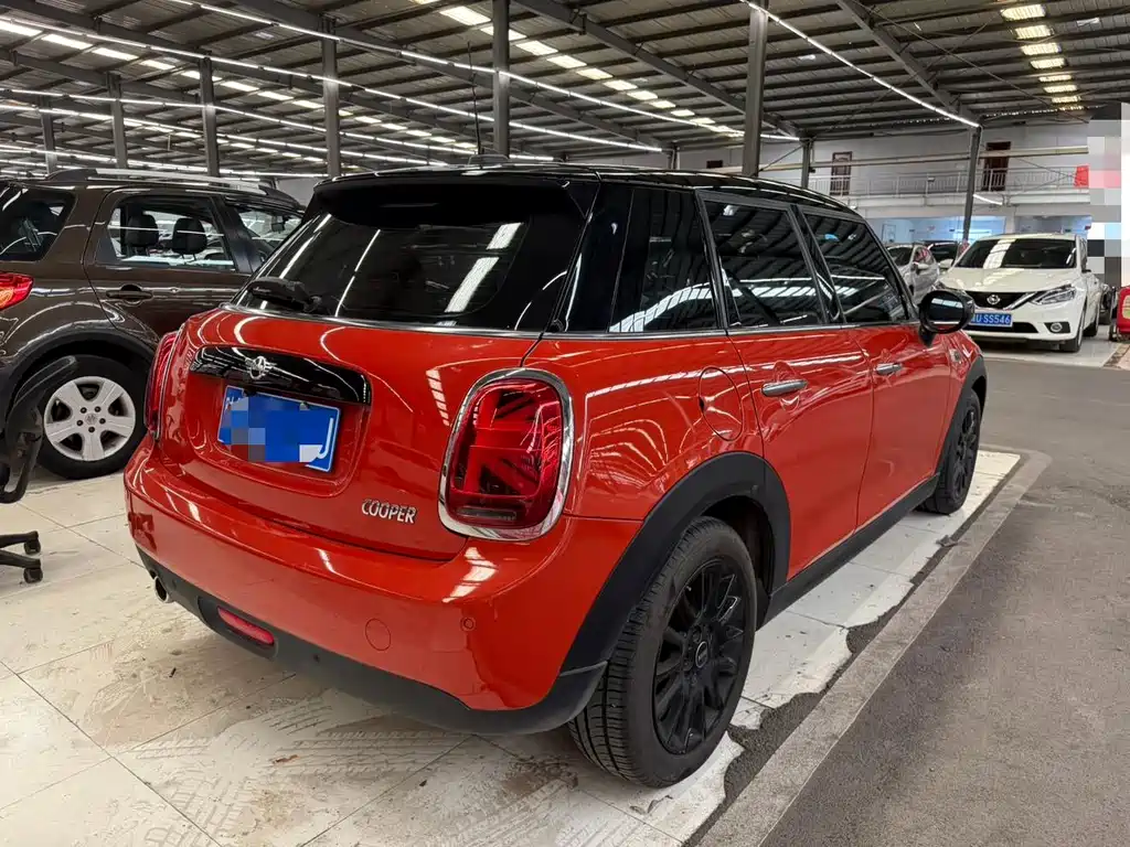 MINI MINI 2021