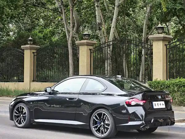 BMW M240i 2026