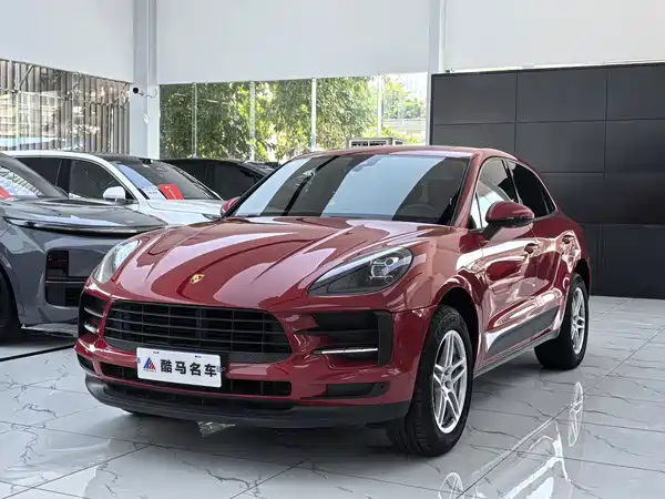 Porsche Macan 2021