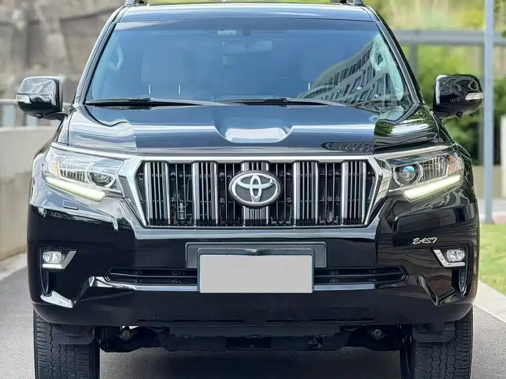 Toyota Prado 2023 — фото 2