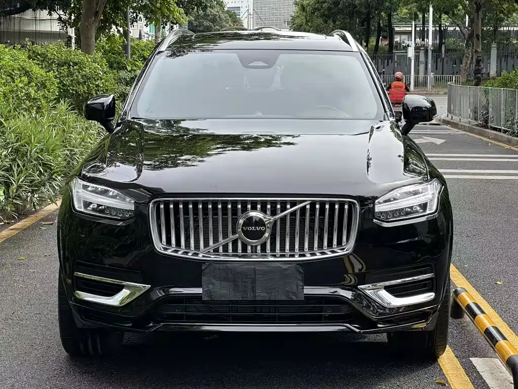 Volvo XC90 2023 — фото 2