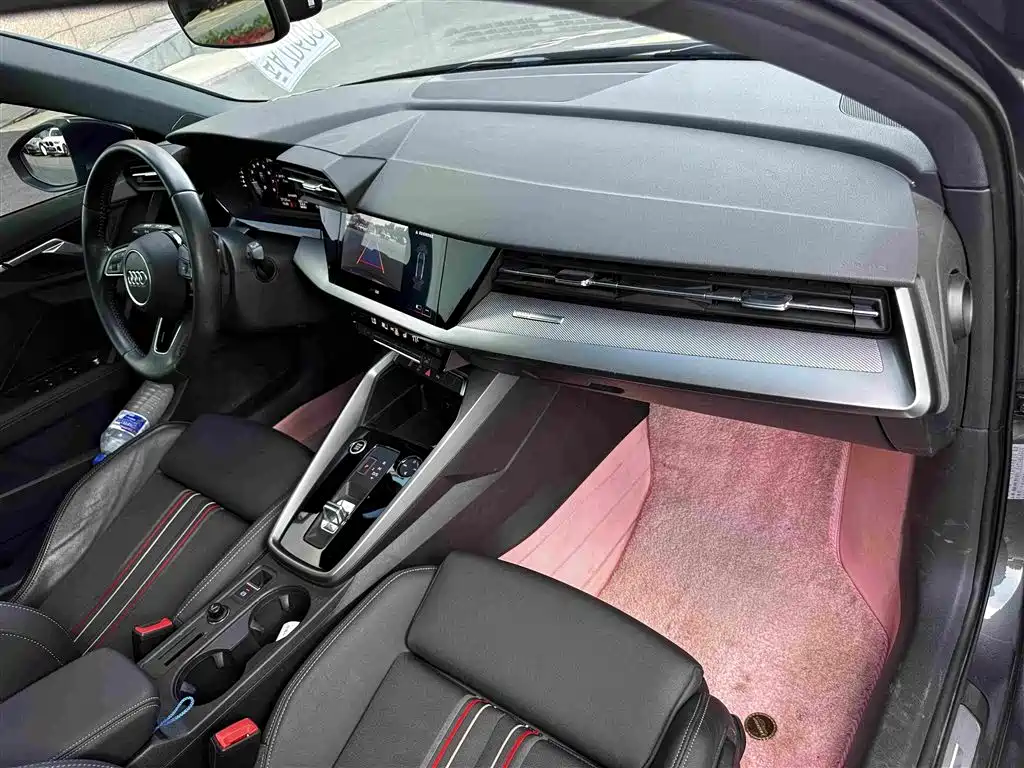 Audi A3 2022 — фото 10