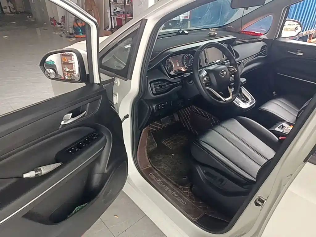 GAC Motor Trumpchi M6 2020 — фото 14