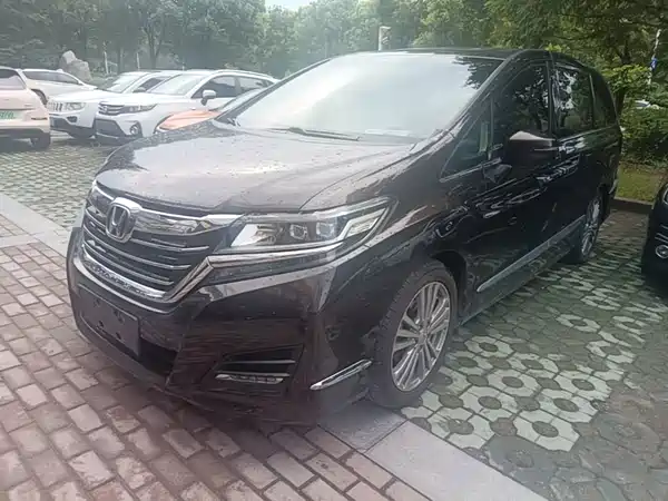 Honda Elysion 2017