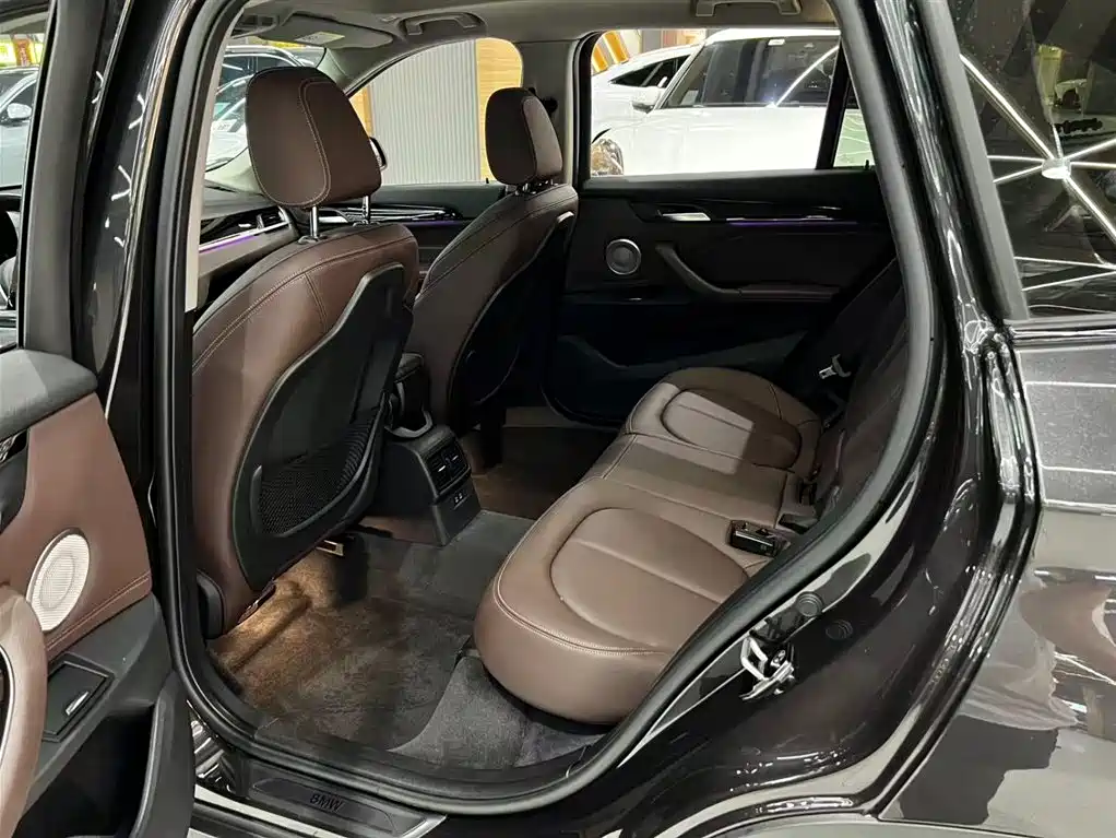 BMW X1 2021 — фото 11