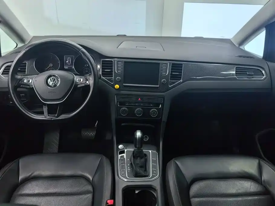 Volkswagen Golf Jialu 2017 — фото 12