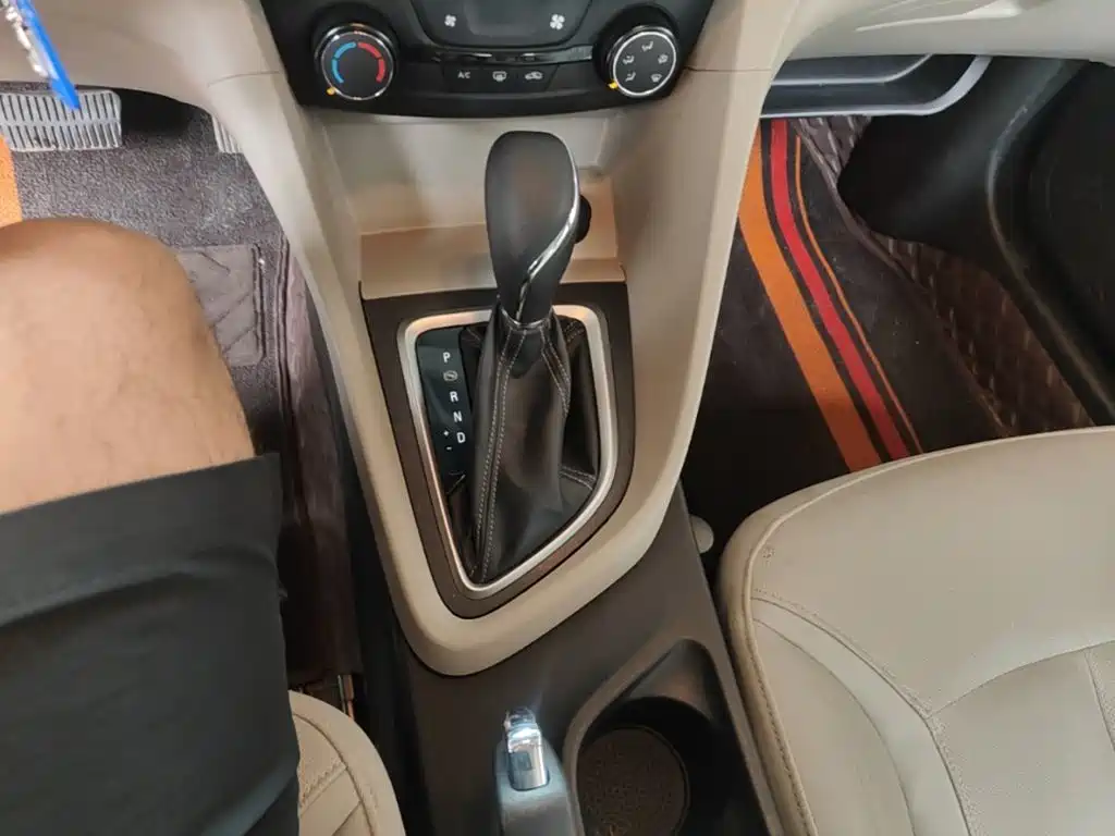 Buick Excelle 2020 — фото 14