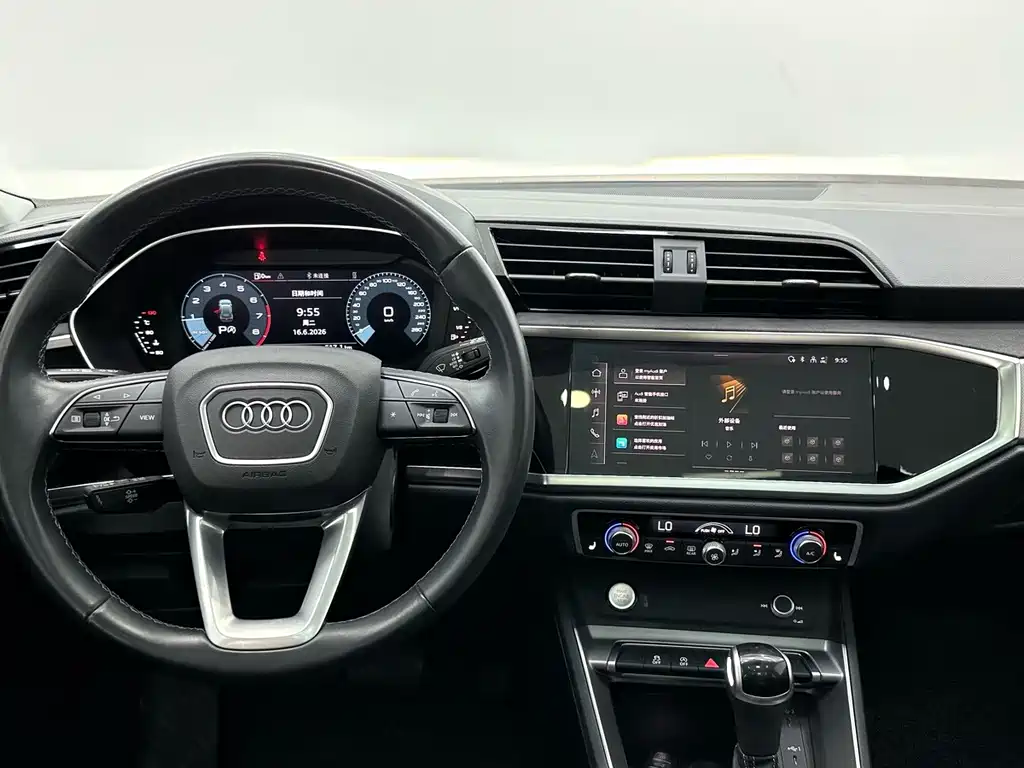 Audi Q3 2023 — фото 10