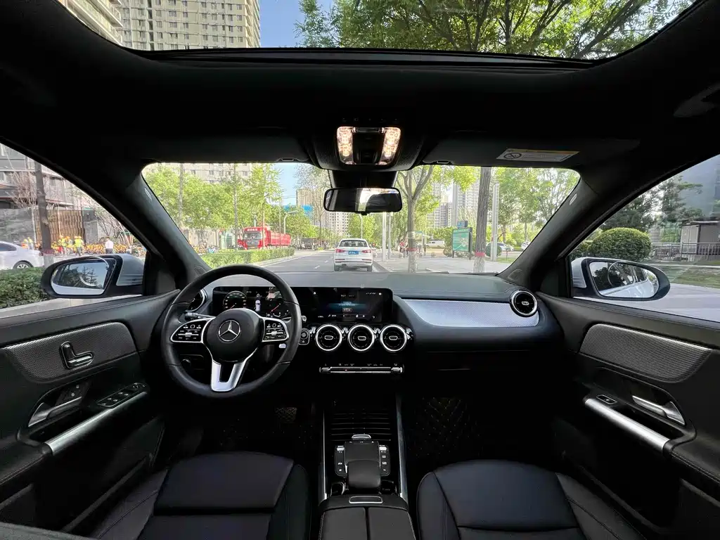 Mercedes-Benz GLA 2023 — фото 7