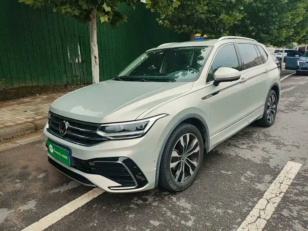 Volkswagen Tiguan L 2022