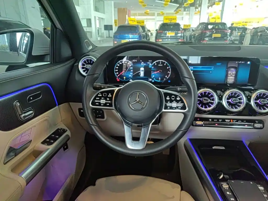 Mercedes-Benz GLA 2024 — фото 11