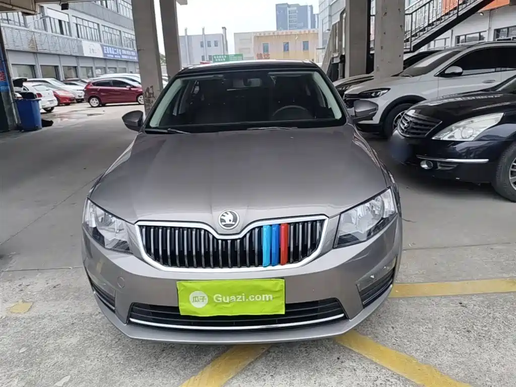 Skoda Octavia 2017 — фото 3