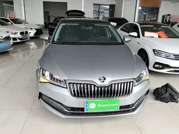Skoda Superb 2021