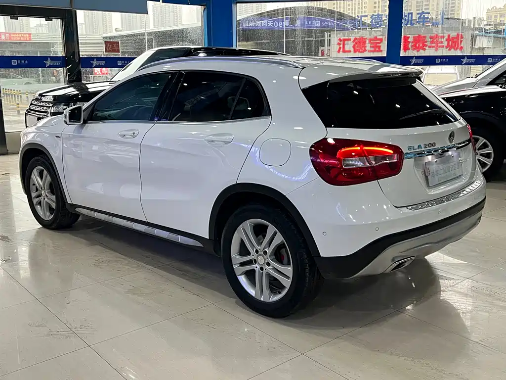 Mercedes-Benz GLA 2017 — фото 13