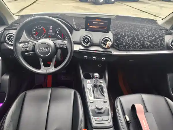 Audi Q2L 2021