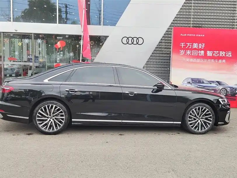 Audi A8 2023 — фото 2