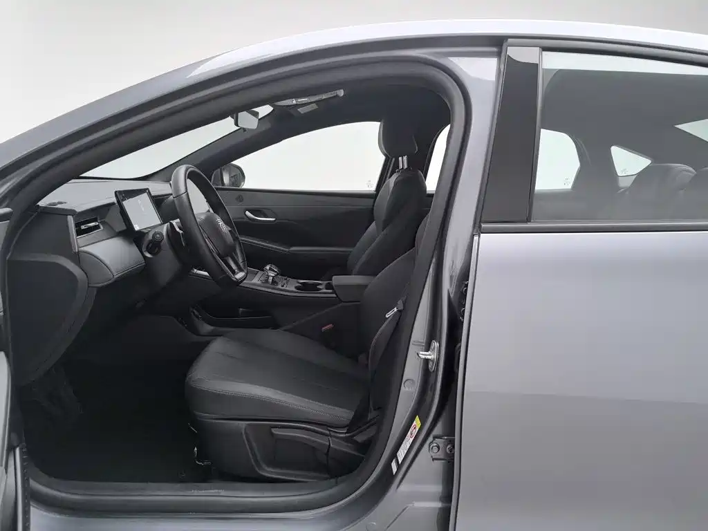 BYD Qin PLUS 2025 — фото 10