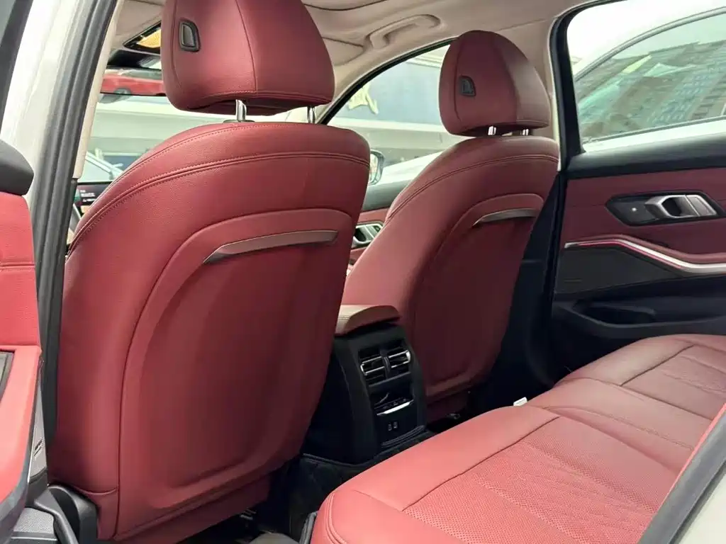 BMW 3 Series 2024