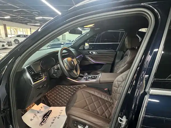 BMW X5 2023