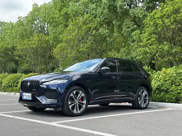 Jaguar F-PACE 2024
