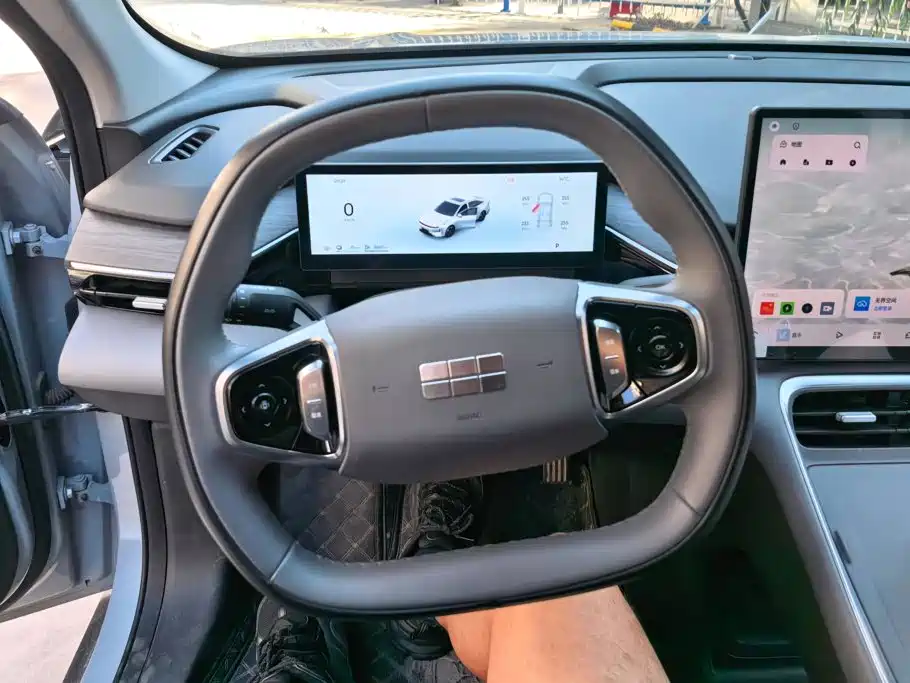 Geely Galaxy L6 2025 — фото 15