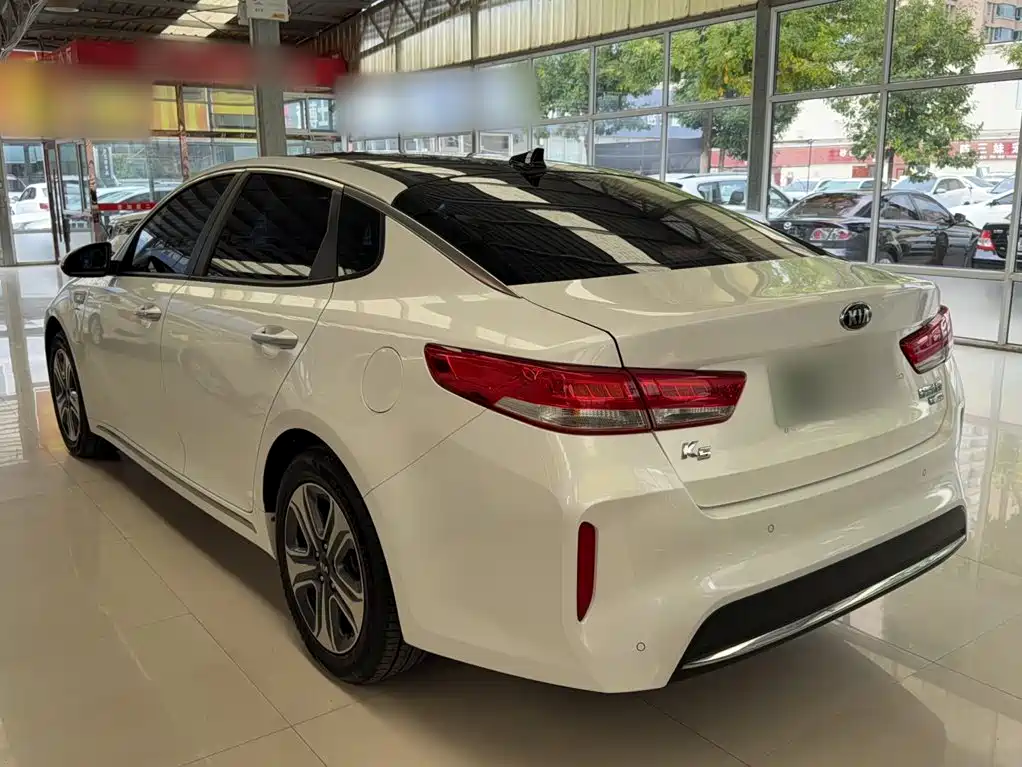Kia K5 New Energy 2019 — фото 8