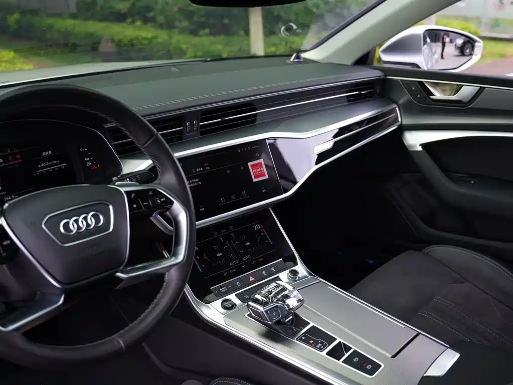 Audi A7L 2024 — фото 9