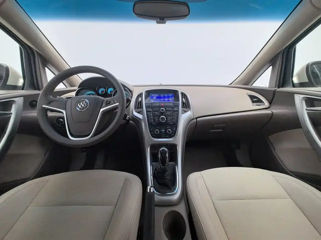 Buick Excelle 2015