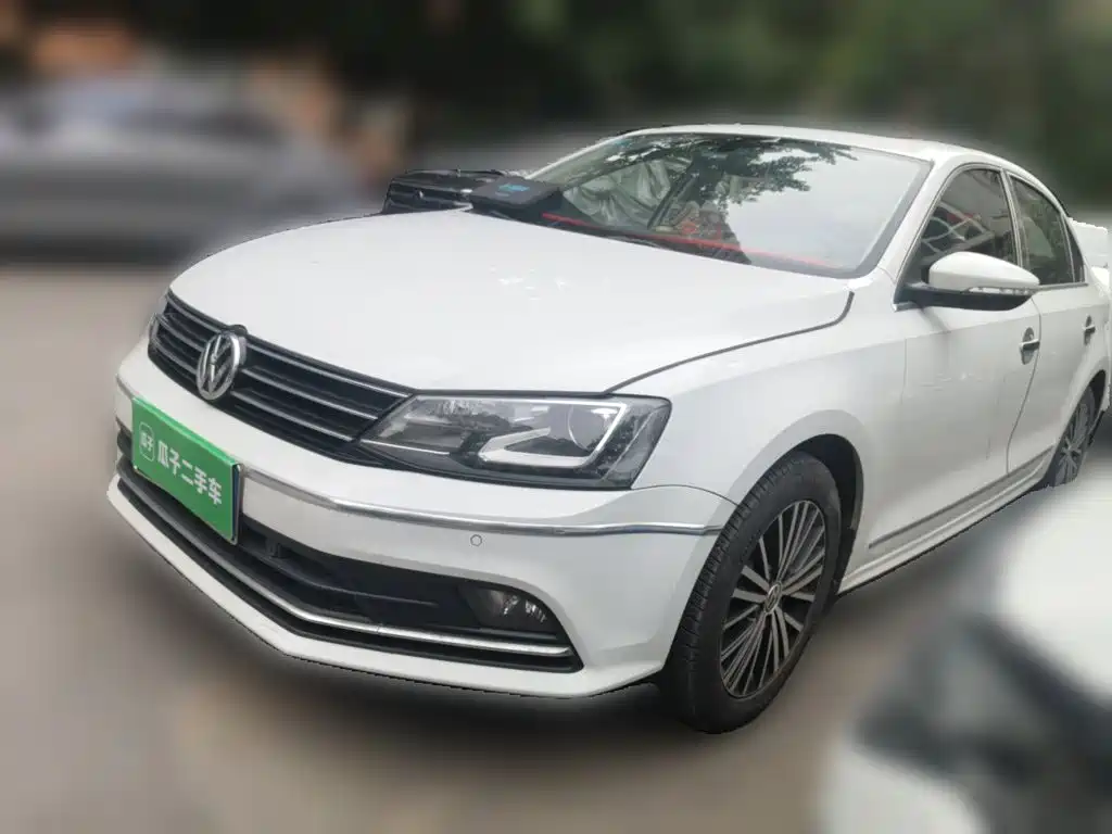 Volkswagen Sagitar 2017
