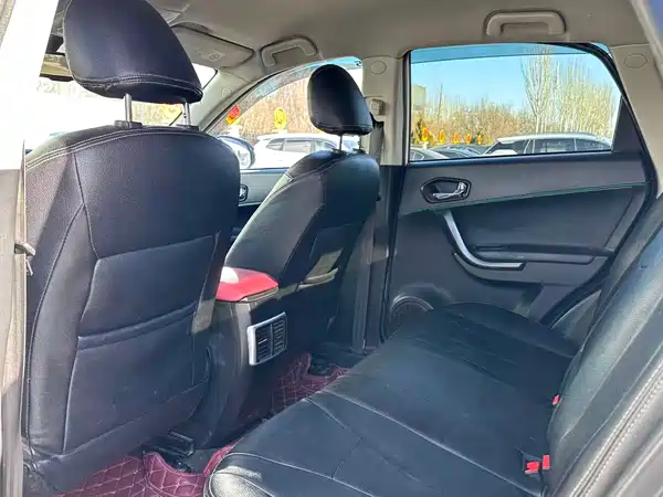 GAC Trumpchi GS5 2014