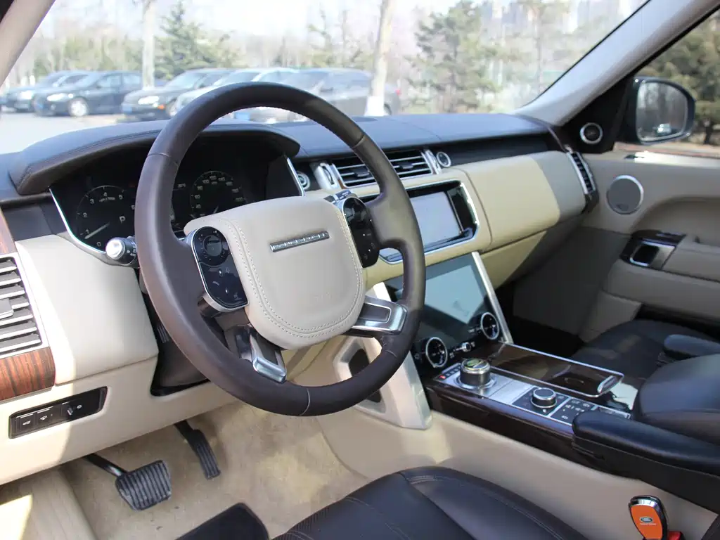 Land Rover Range Rover 2016 — фото 11