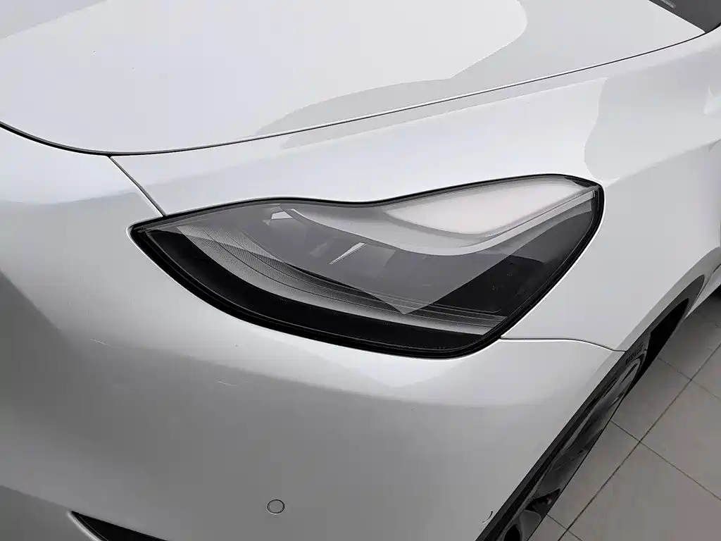 Tesla Model Y 2022 — фото 7
