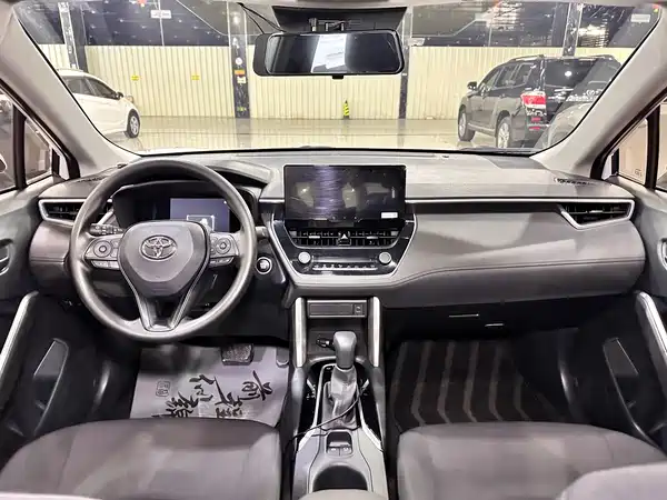 Toyota Corolla Cross 2025