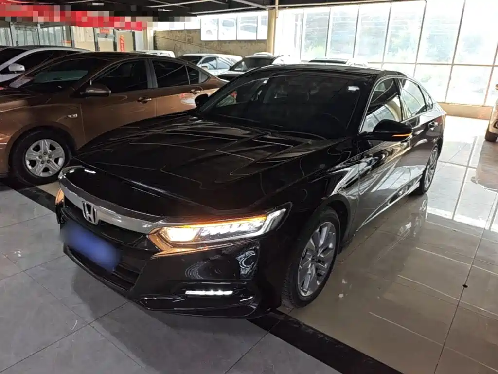 Honda Accord 2021 — фото 1