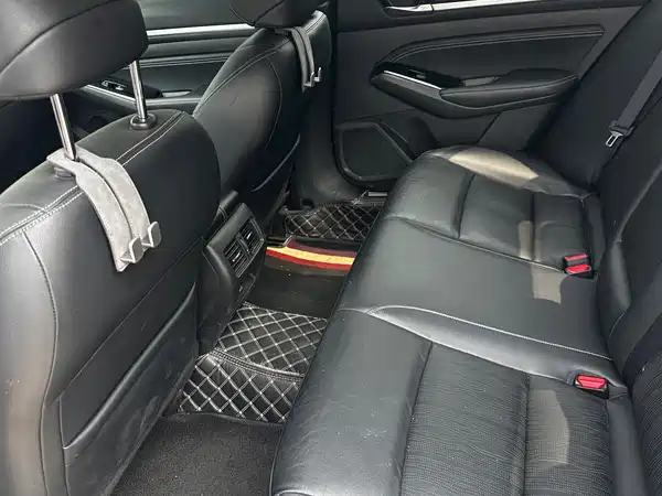 Nissan Teana 2021