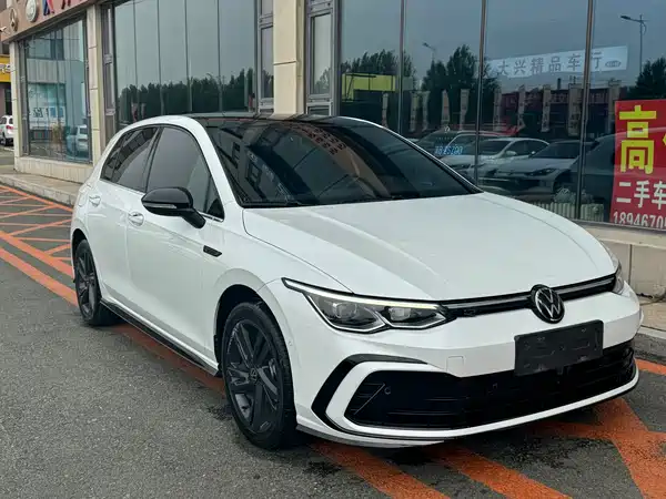 Volkswagen Golf 2022