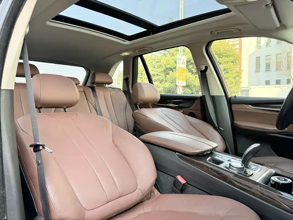 BMW X5 2015 — фото 16