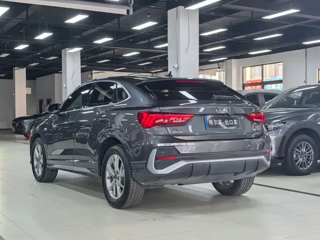 Audi Q3 Sportback 2022 — фото 23