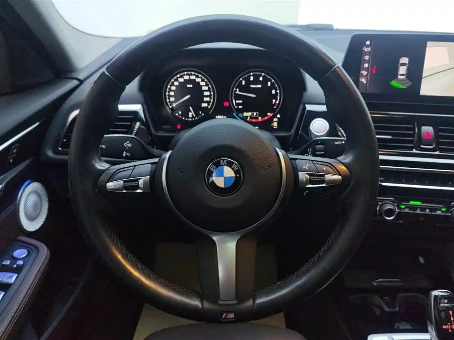 BMW 1 Series 2021 — фото 15