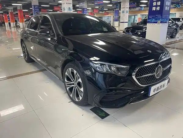 Mercedes-Benz E-Class 2024