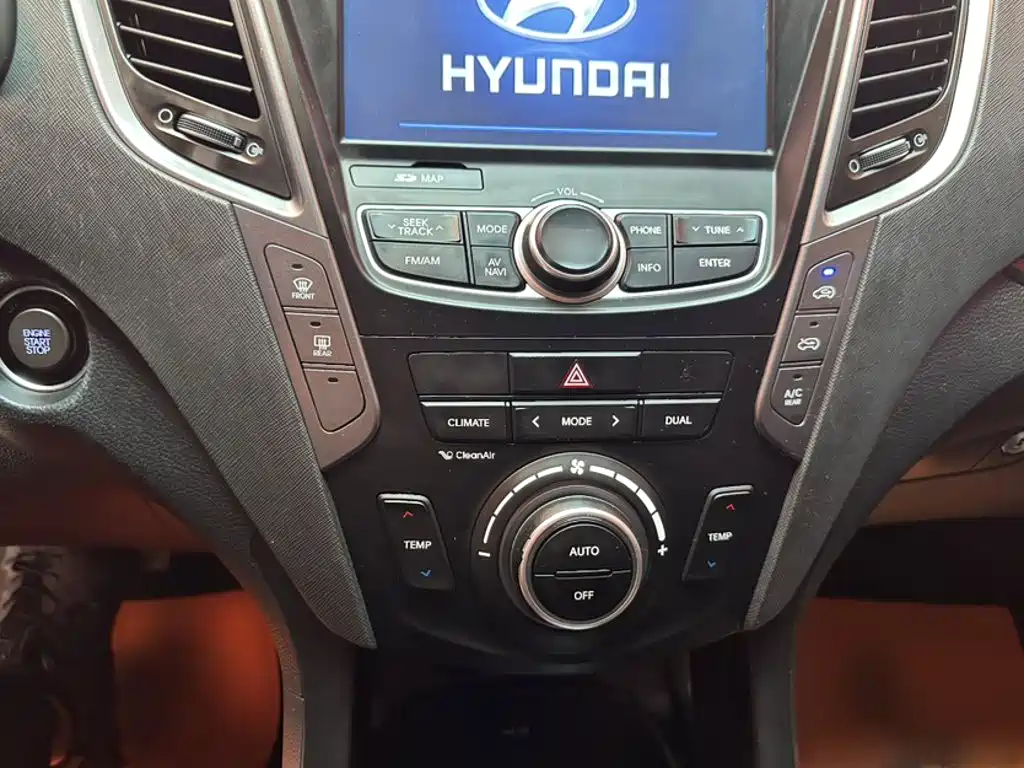 Hyundai Santa Fe 2015 — фото 12