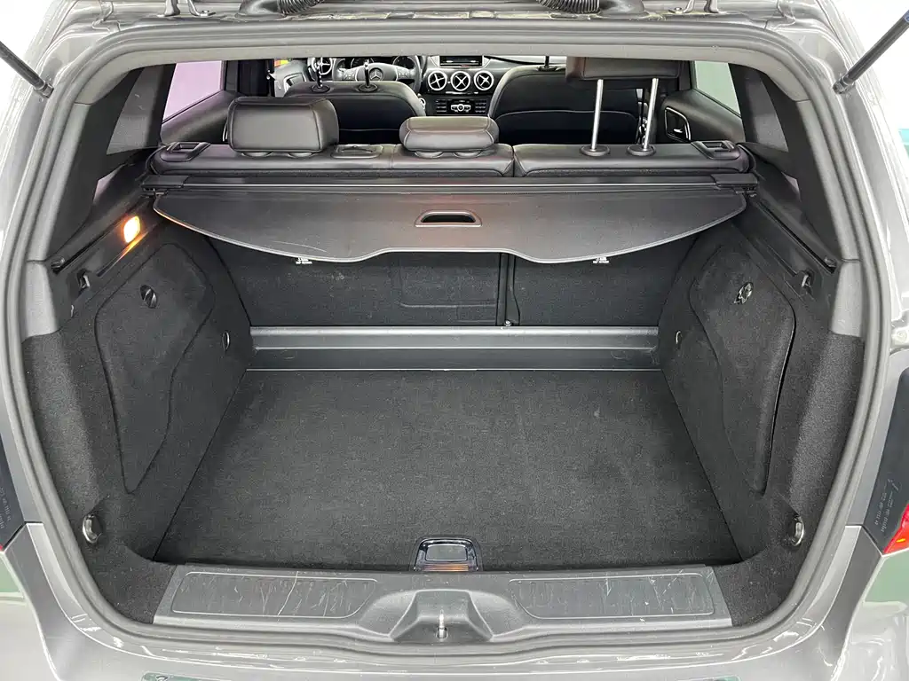 Mercedes-Benz B-Class 2014 — фото 24