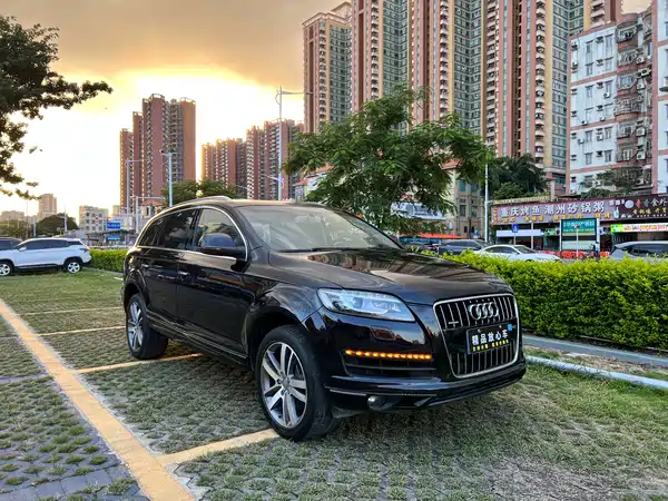 Audi Q7 2011