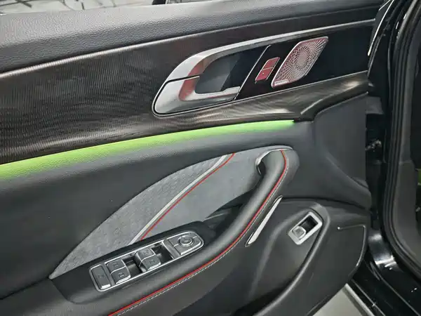 Hongqi H6 2025