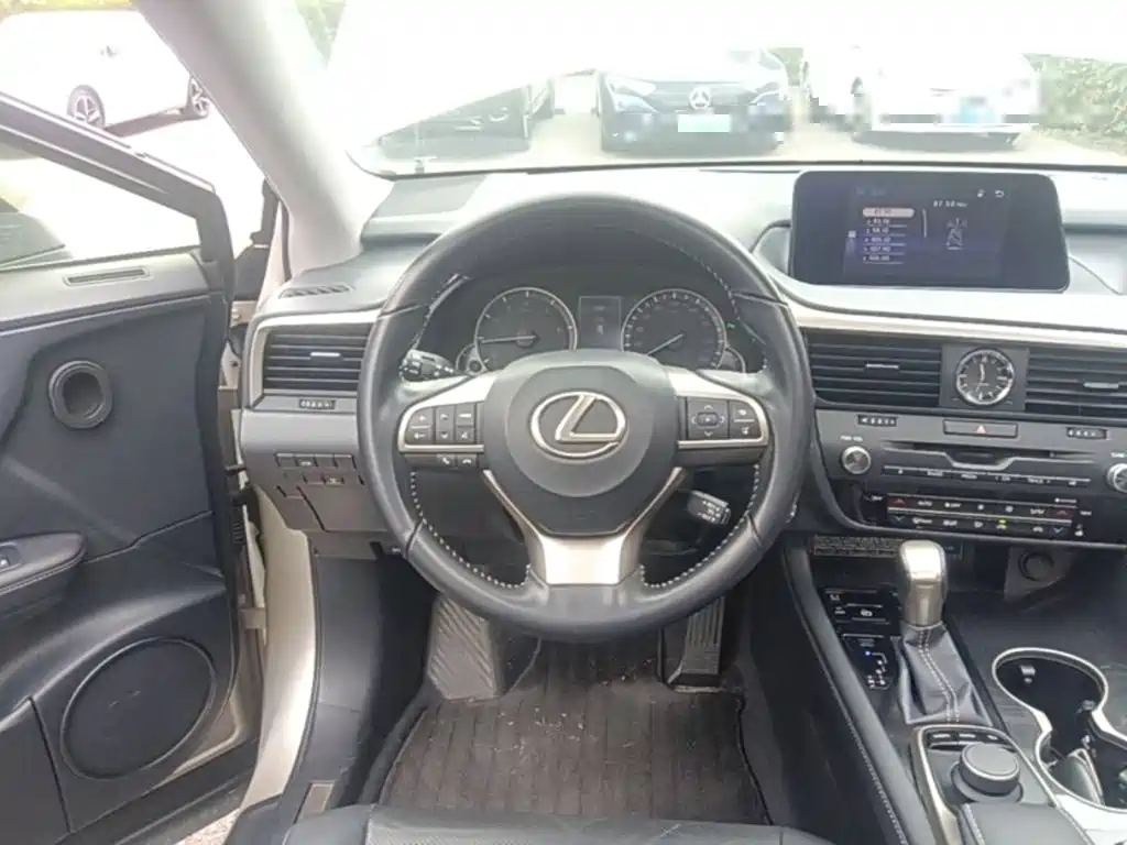 Lexus RX 2016 — фото 17