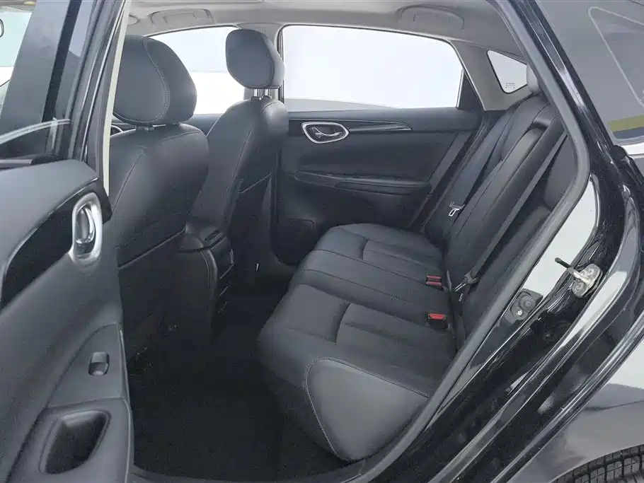Nissan Sylphy 2018 — фото 11